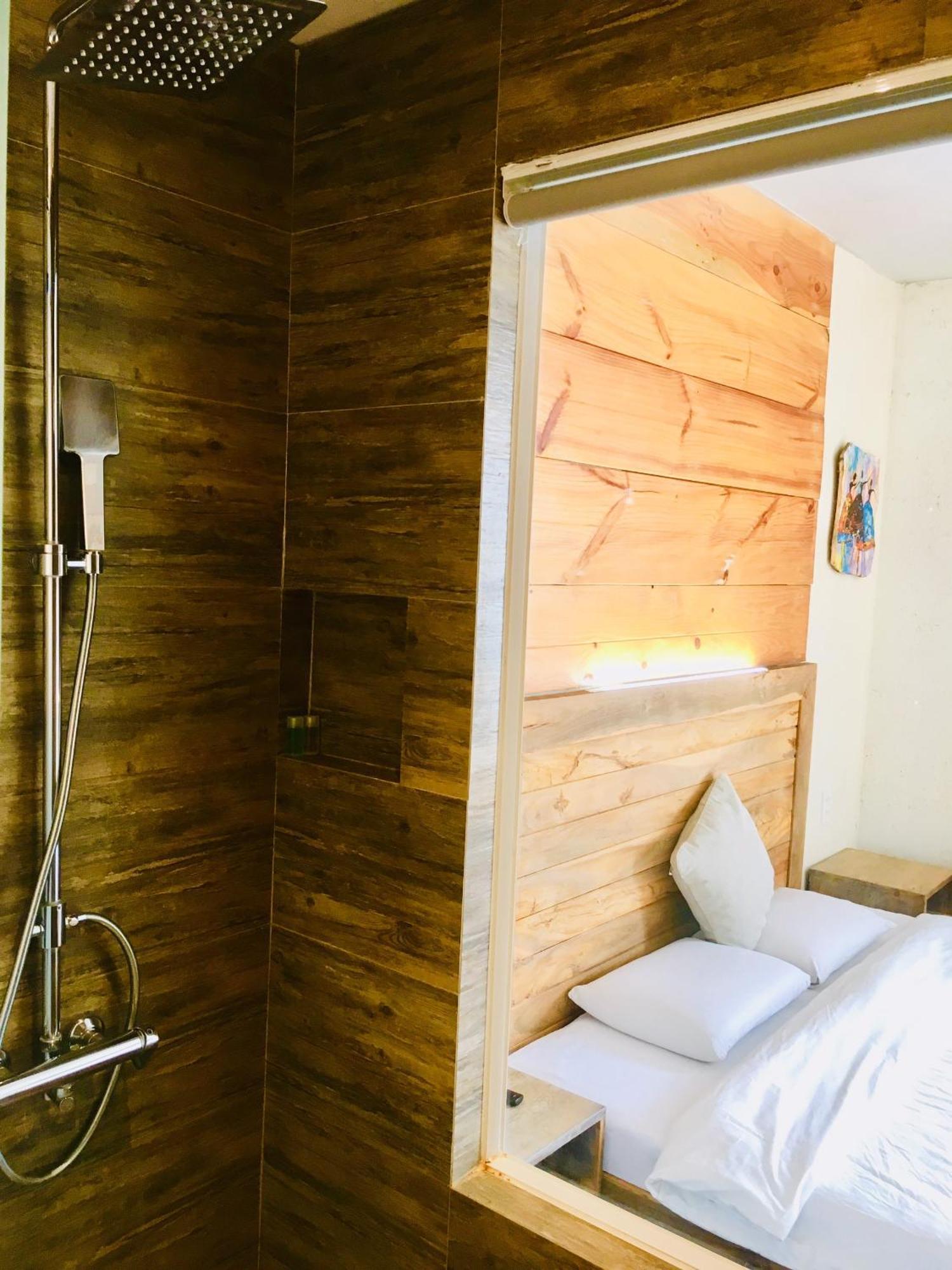 Rustic Hotel Quy Nhon Powered By Aston Exterior photo